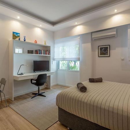 Brand New Apartment In Athena Bagian luar foto