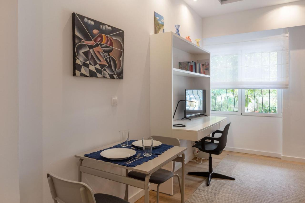 Brand New Apartment In Athena Bagian luar foto