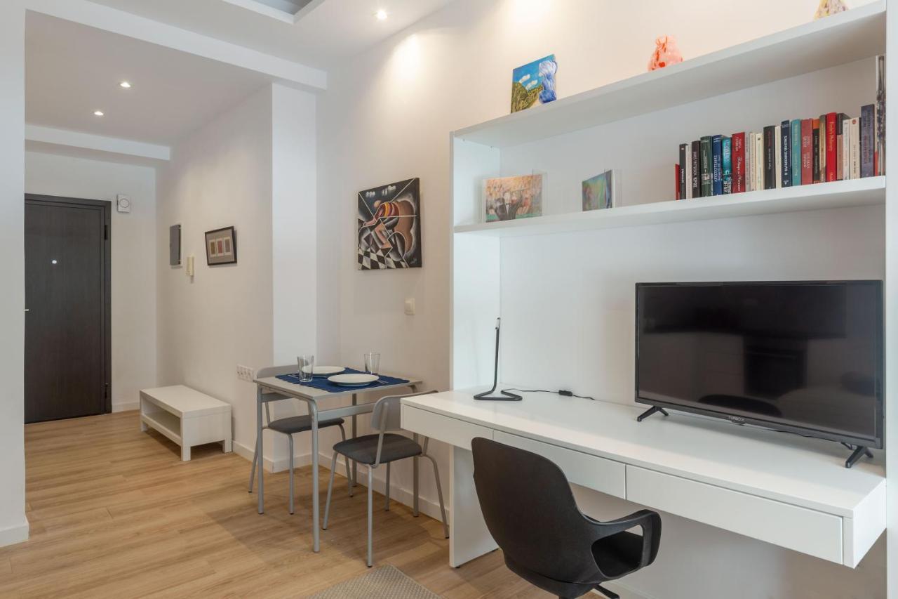 Brand New Apartment In Athena Bagian luar foto