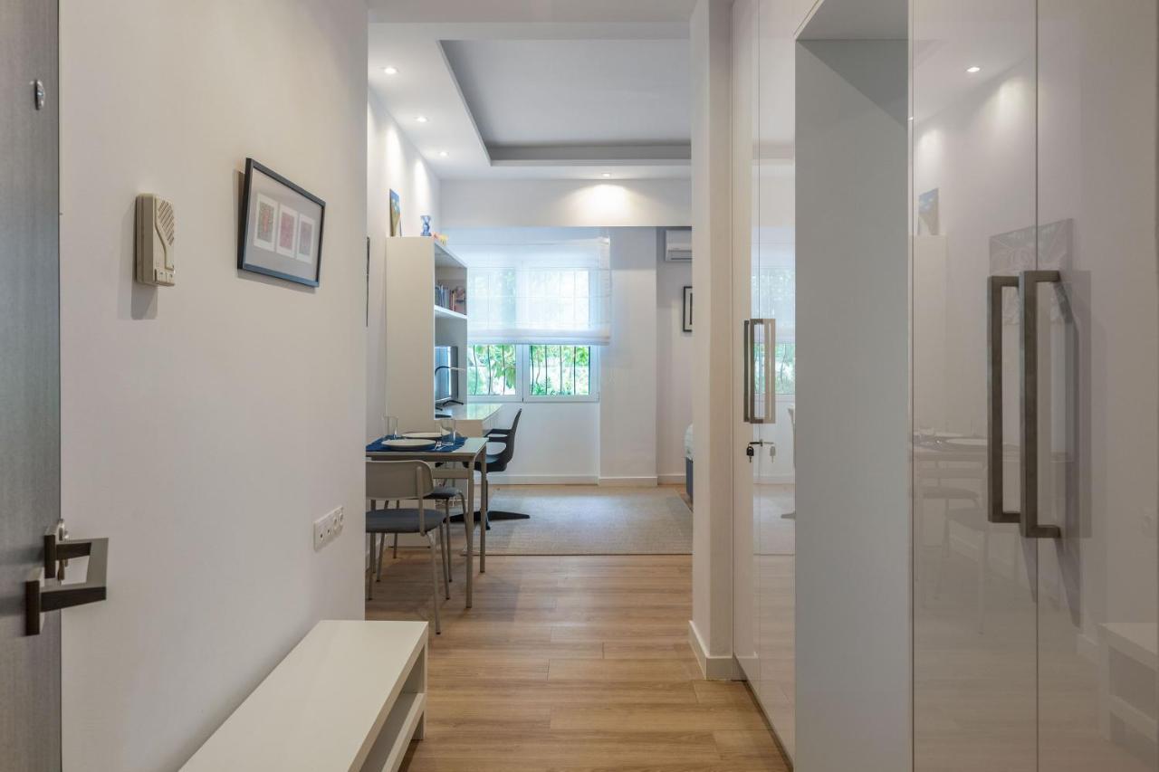 Brand New Apartment In Athena Bagian luar foto