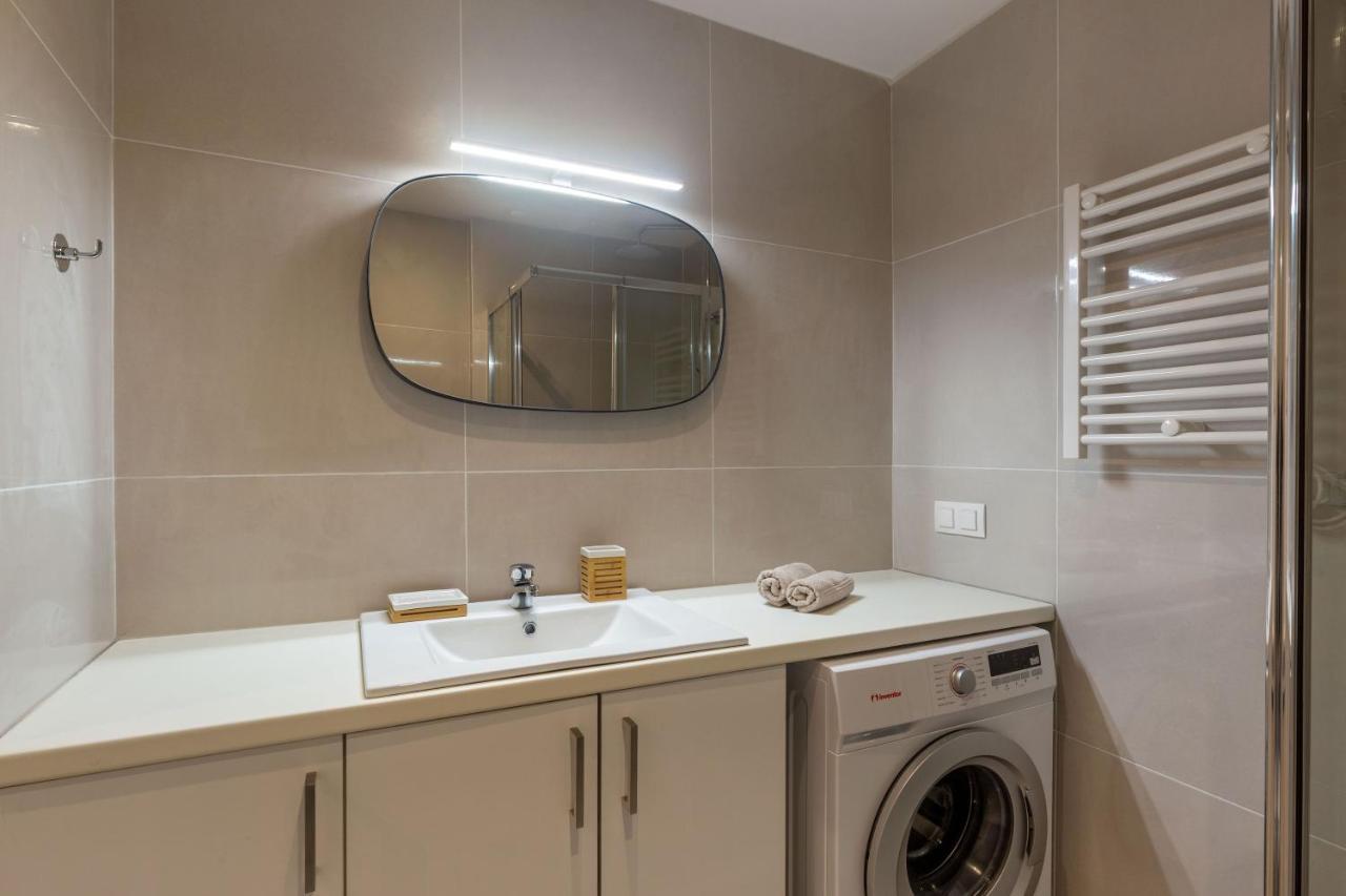 Brand New Apartment In Athena Bagian luar foto