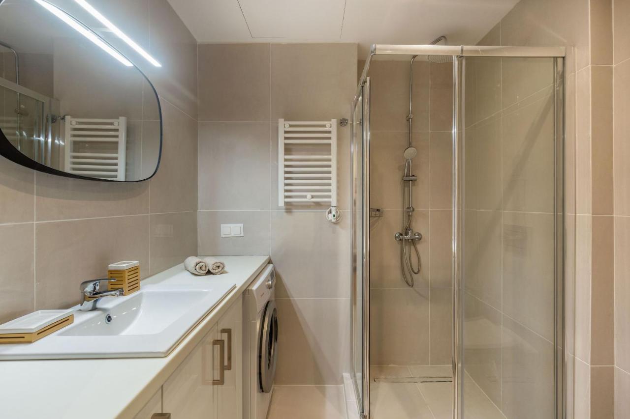 Brand New Apartment In Athena Bagian luar foto